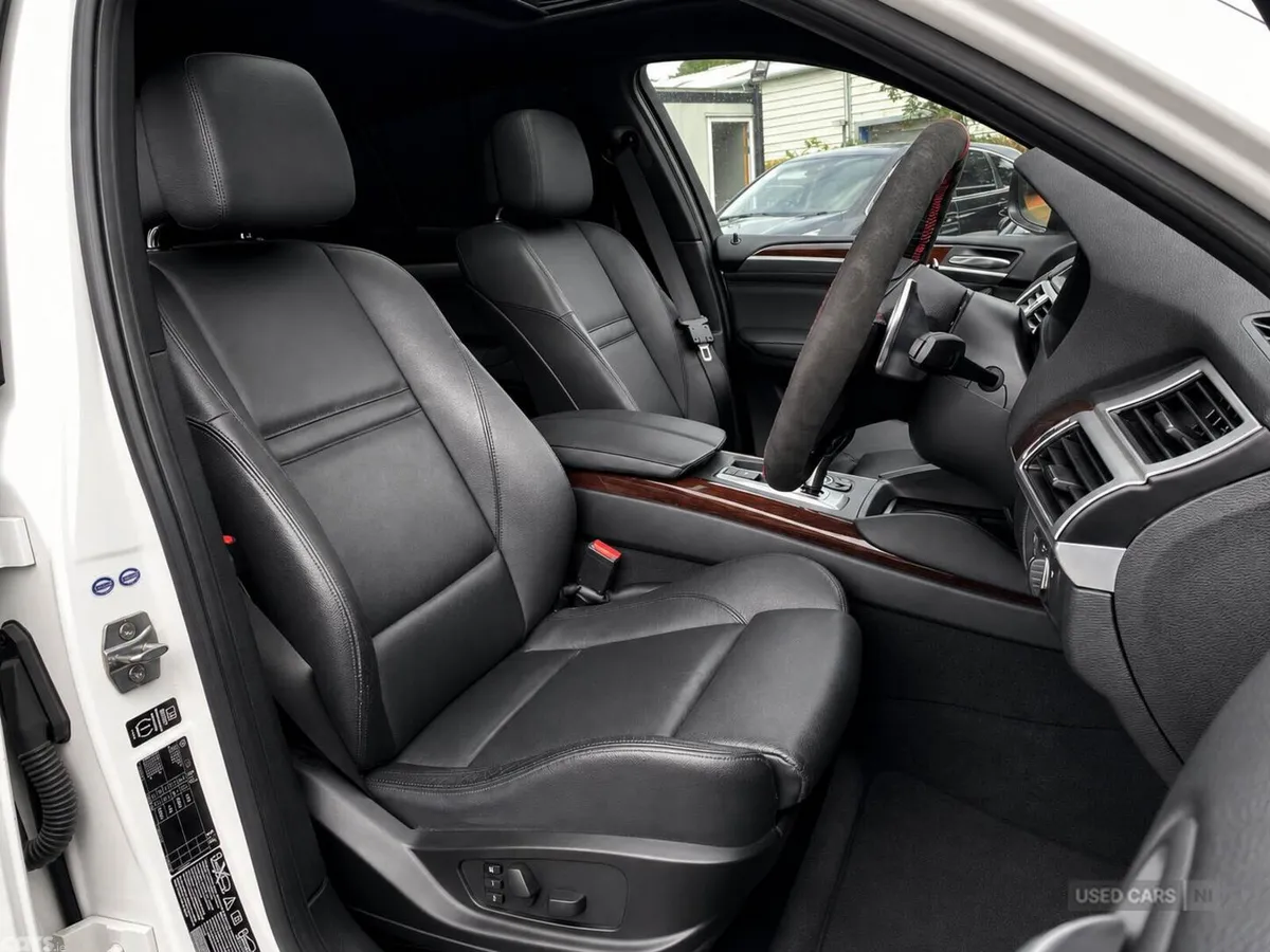 BMW X6 , Petrol, 2013, White