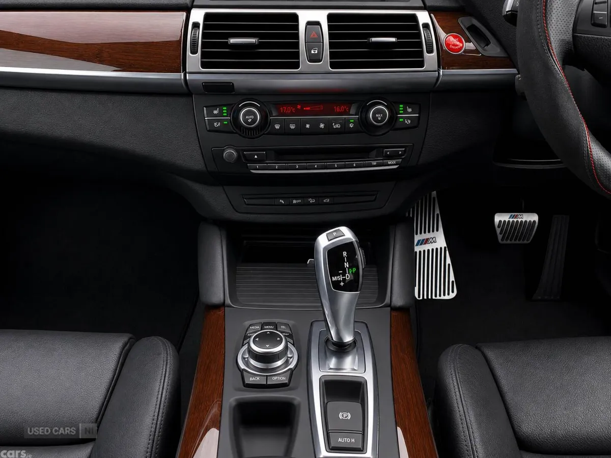 BMW X6 , Petrol, 2013, White