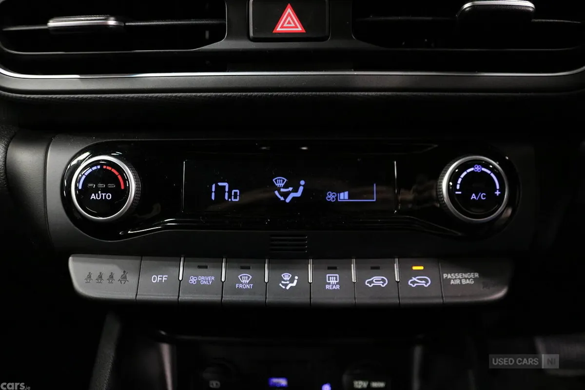 Hyundai KONA Hatchback, Petrol Hybrid, 2023, White