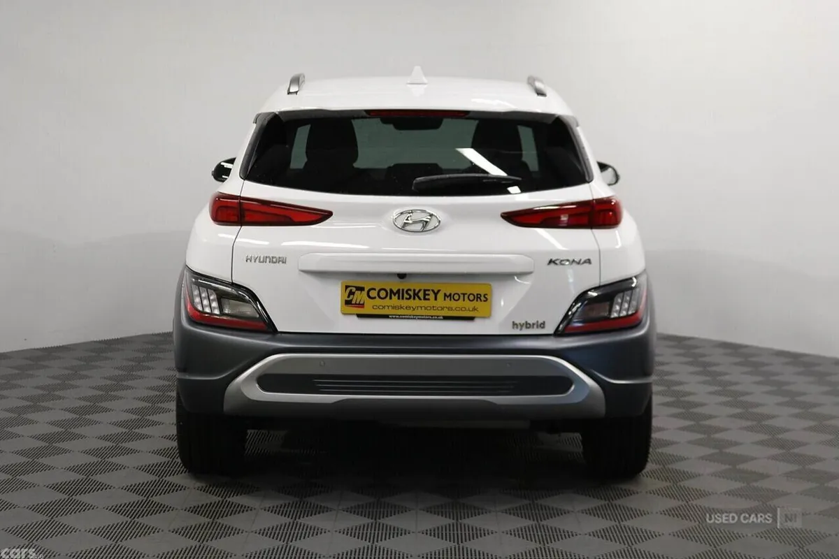Hyundai KONA Hatchback, Petrol Hybrid, 2023, White