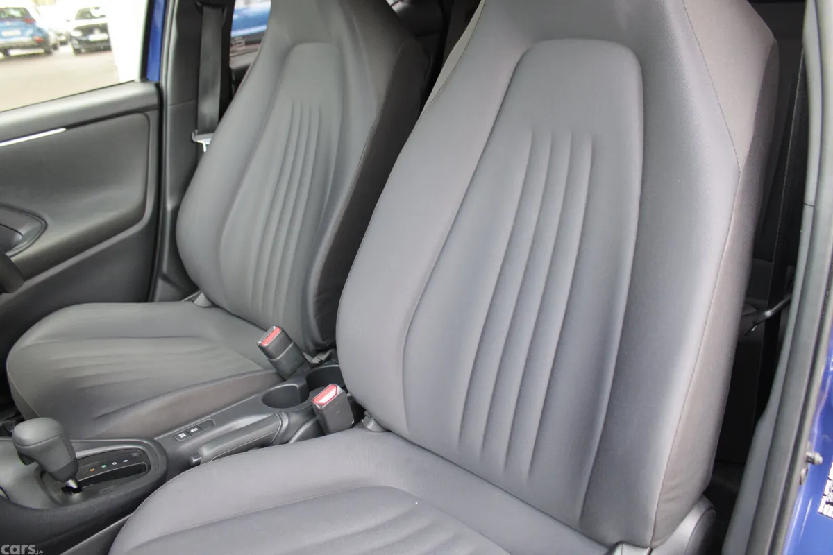 Toyota Yaris Hatchback, Petrol, 2022, Blue