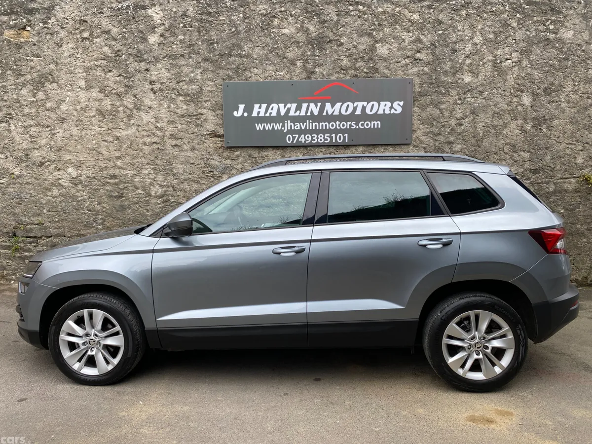 Skoda Karoq SUV, Petrol, 2021, Grey