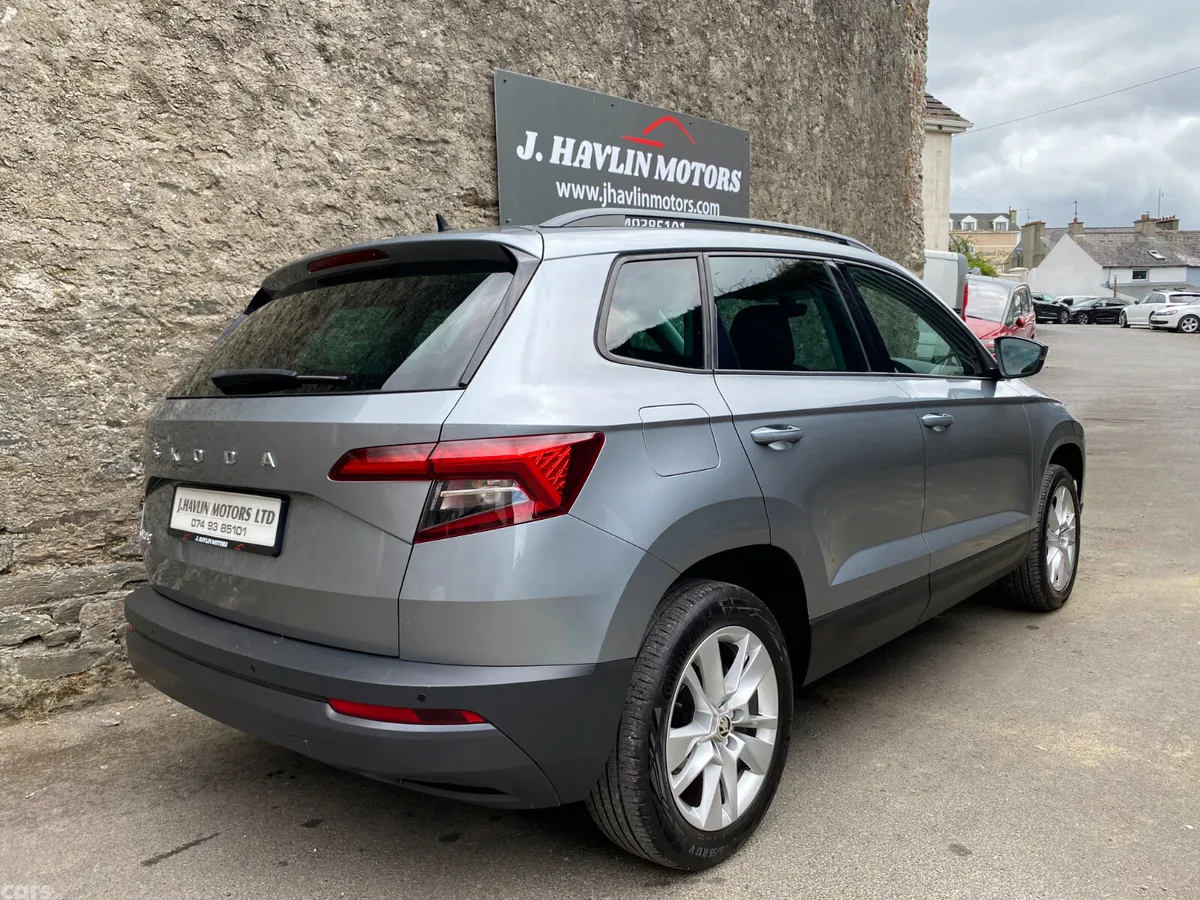 Skoda Karoq SUV, Petrol, 2021, Grey