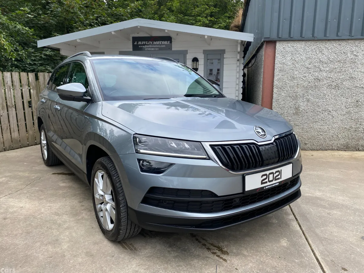 Skoda Karoq SUV, Petrol, 2021, Grey