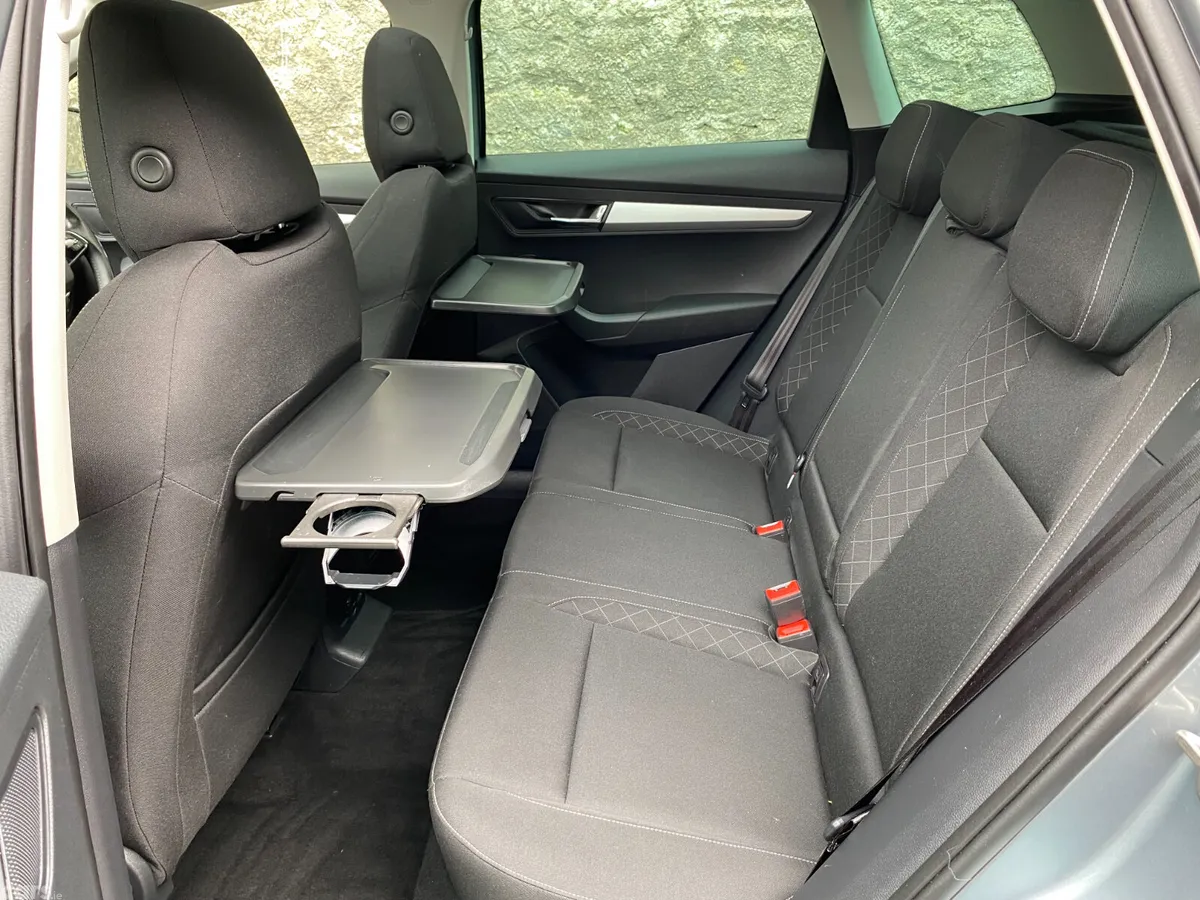 Skoda Karoq SUV, Petrol, 2021, Grey