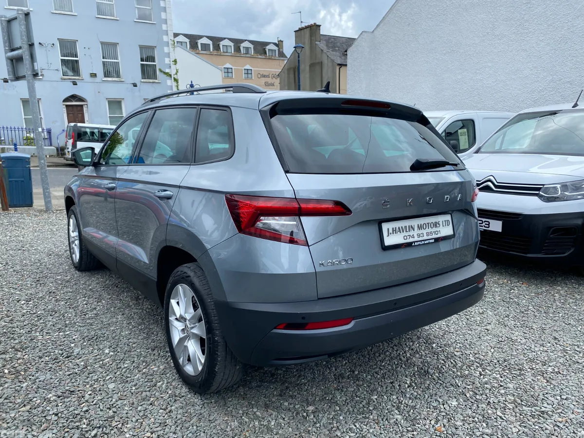 Skoda Karoq SUV, Petrol, 2021, Grey