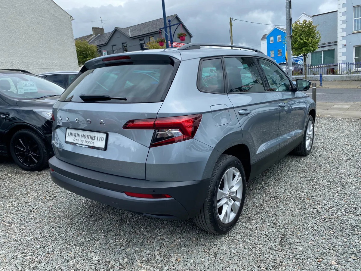 Skoda Karoq SUV, Petrol, 2021, Grey