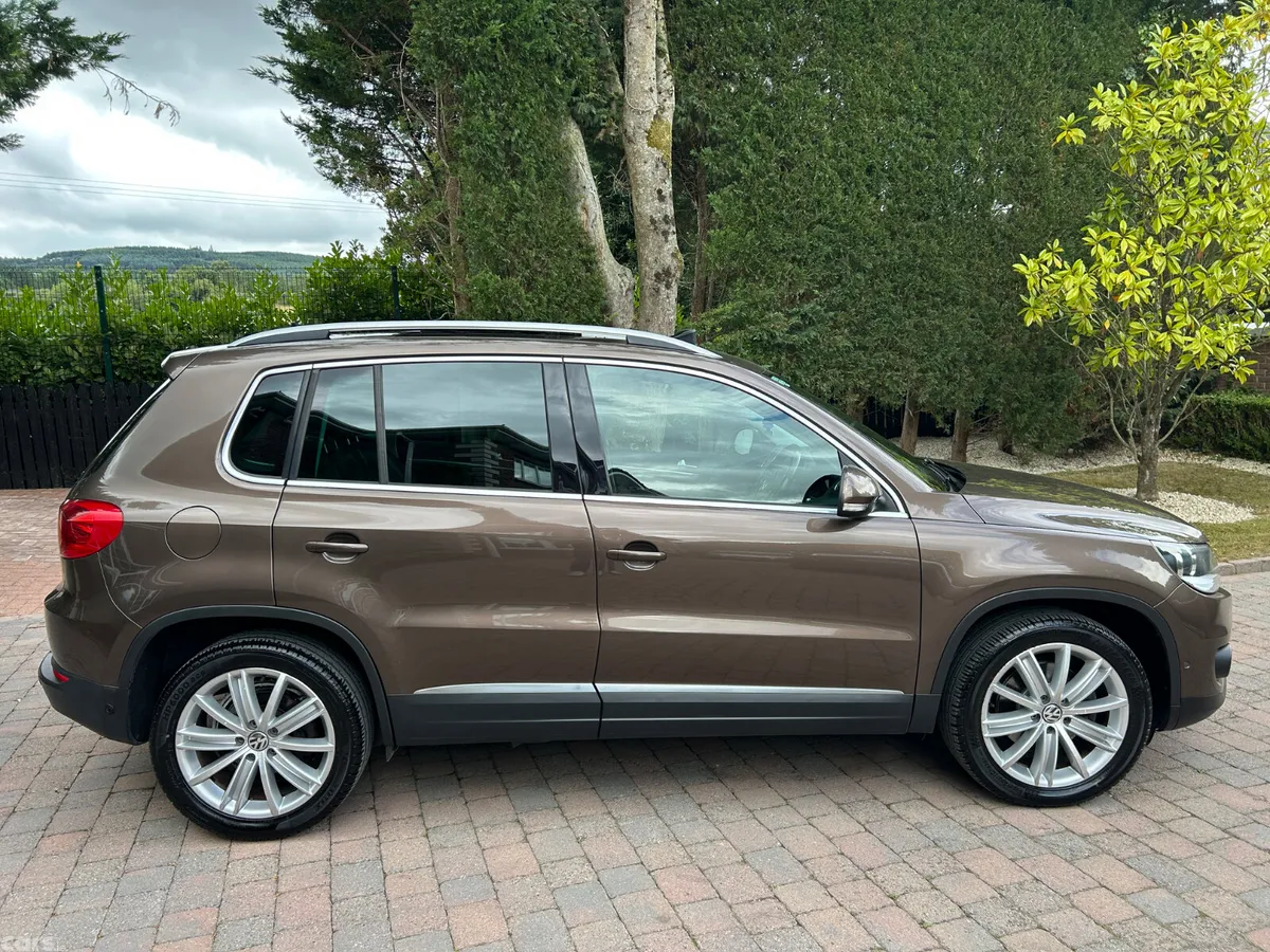 Volkswagen Tiguan SUV, Diesel, 2015, Brown