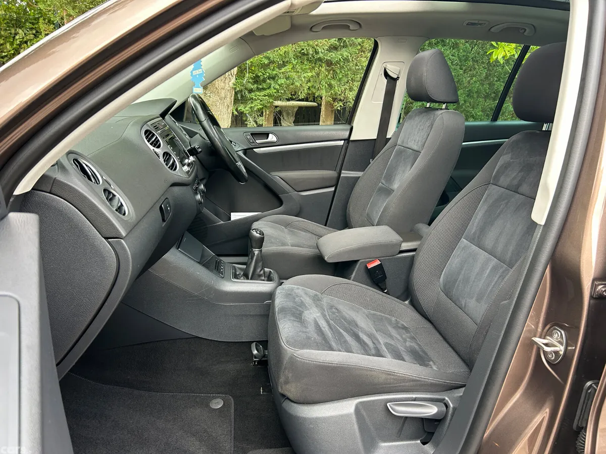 Volkswagen Tiguan SUV, Diesel, 2015, Brown
