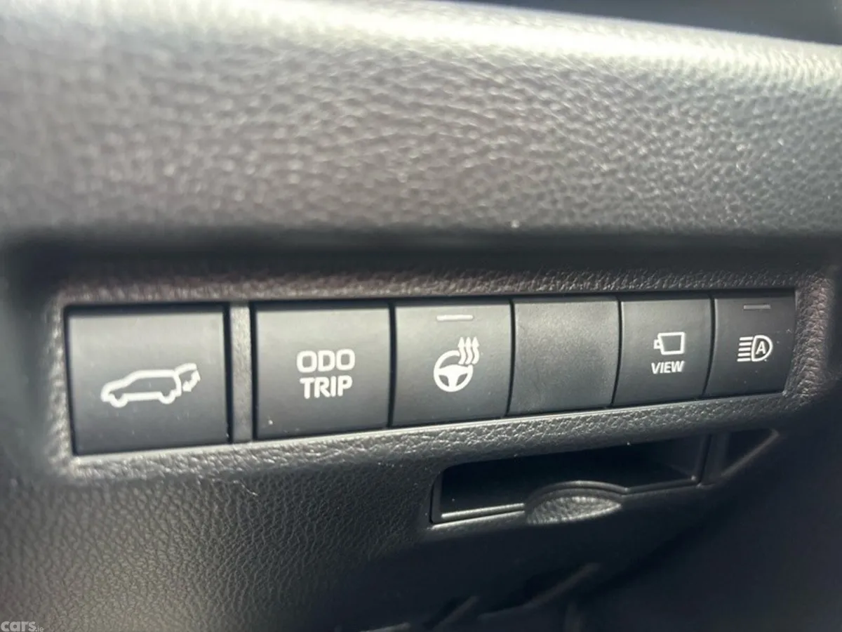 Toyota RAV4 SUV, Petrol Hybrid, 2023, Blue