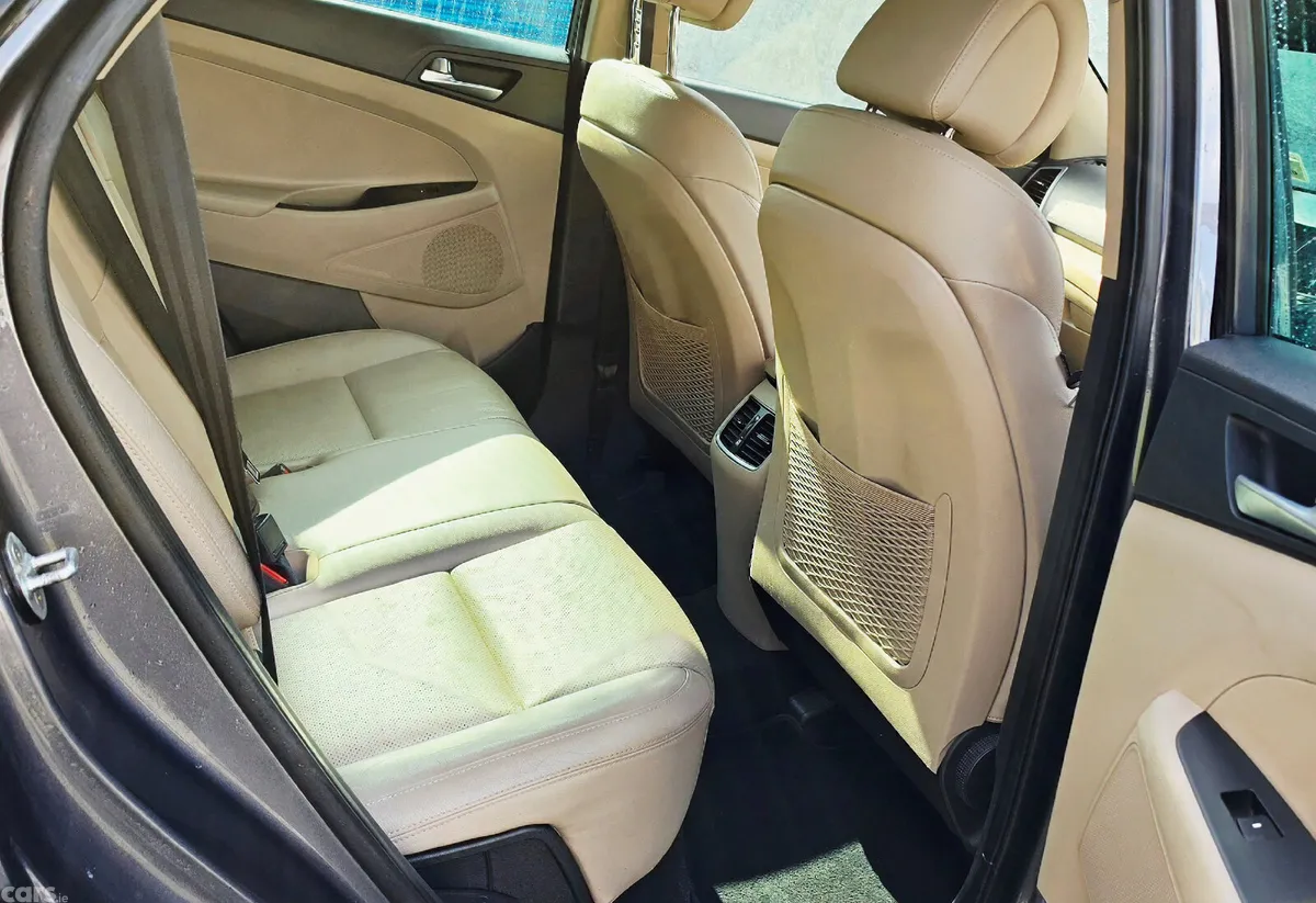 Hyundai Tucson SUV, Diesel, 2016, Grey