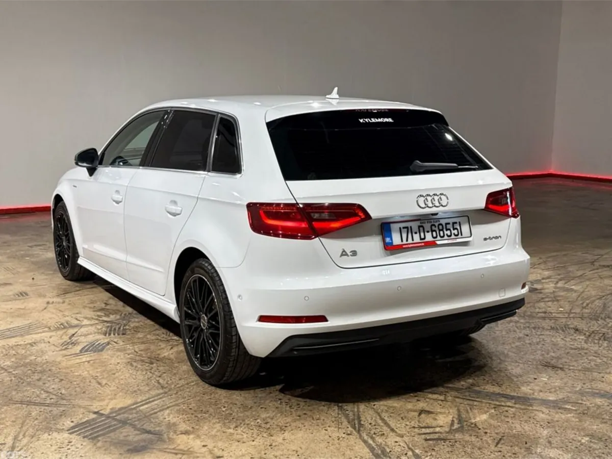 Audi A3 Hatchback, Petrol Plug-in Hybrid, 2017, White