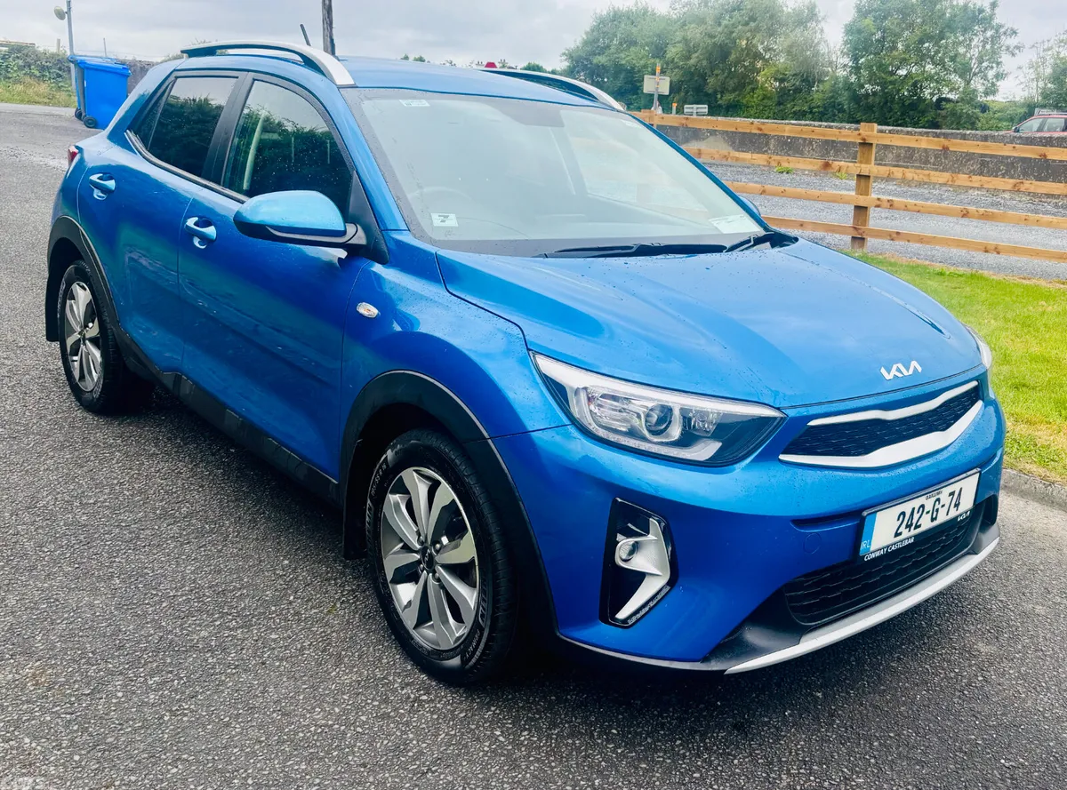 Kia Stonic Estate/Jeep, Petrol, 2024, Blue
