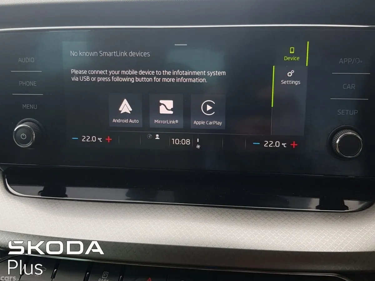 Skoda Octavia Saloon, Petrol, 2024, Blue