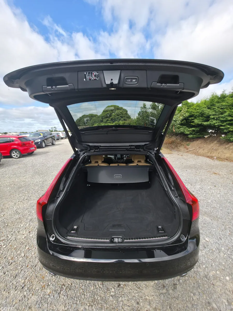 Volvo V90 Estate, Diesel, 2020, Black
