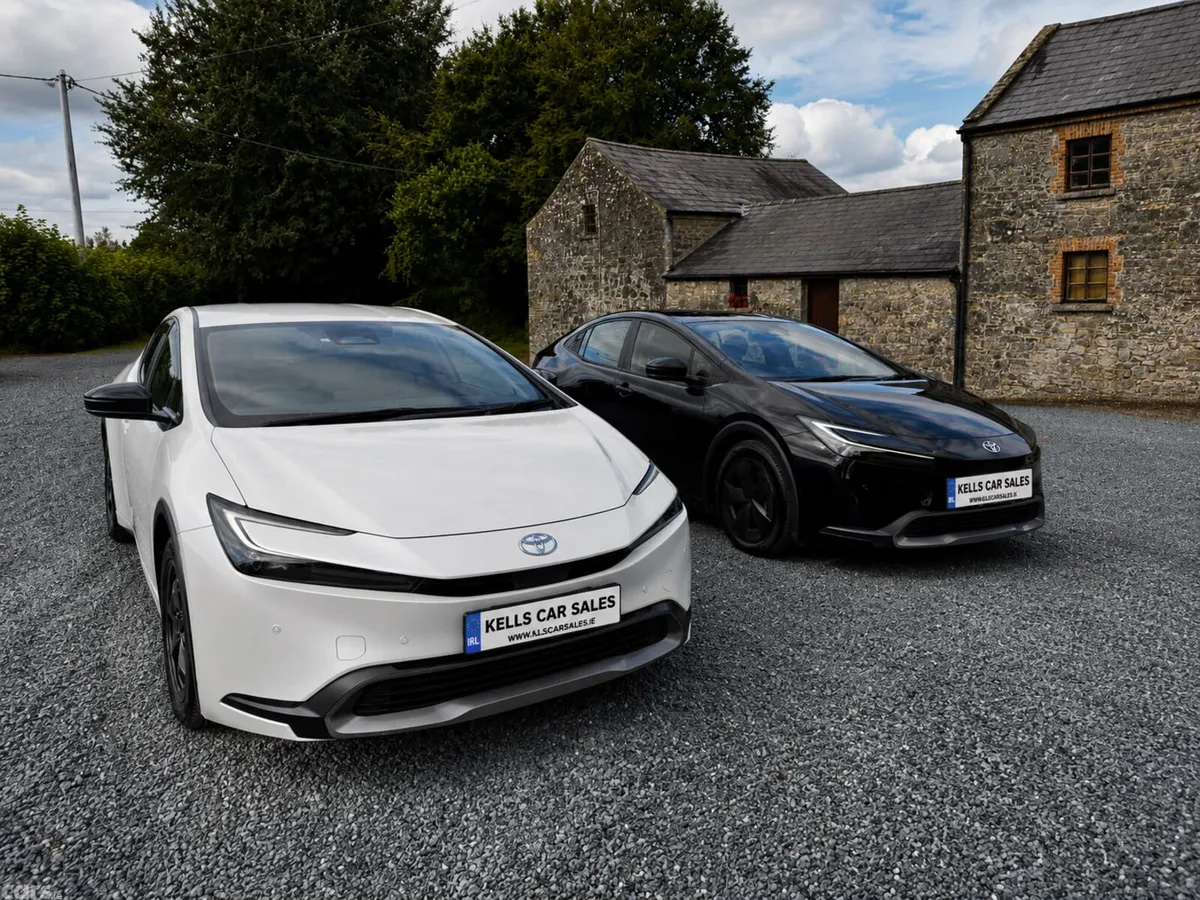 Toyota Prius Saloon, Petrol Hybrid, 2023, White