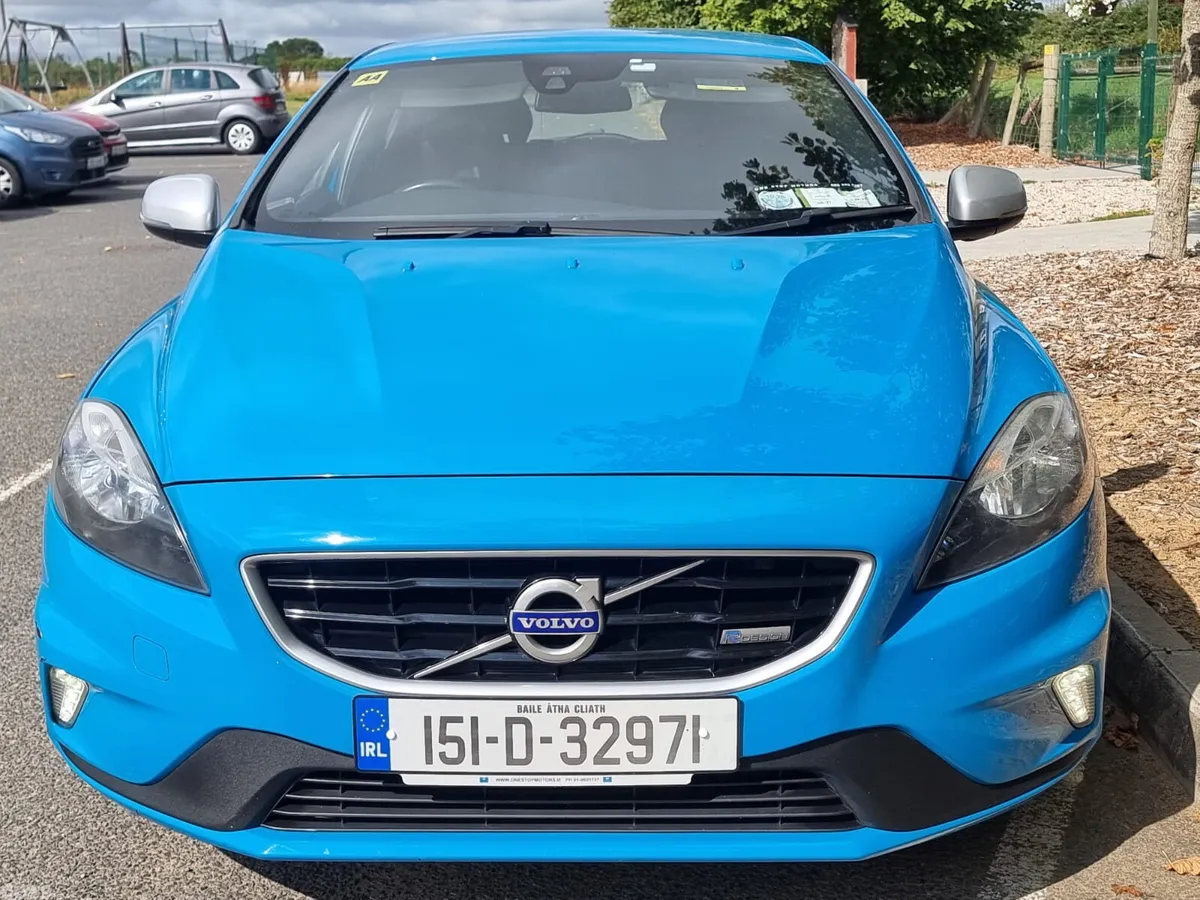 Volvo V40 Hatchback, Diesel, 2015, Blue
