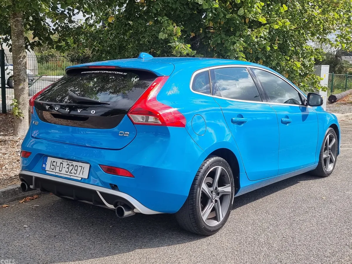 Volvo V40 Hatchback, Diesel, 2015, Blue
