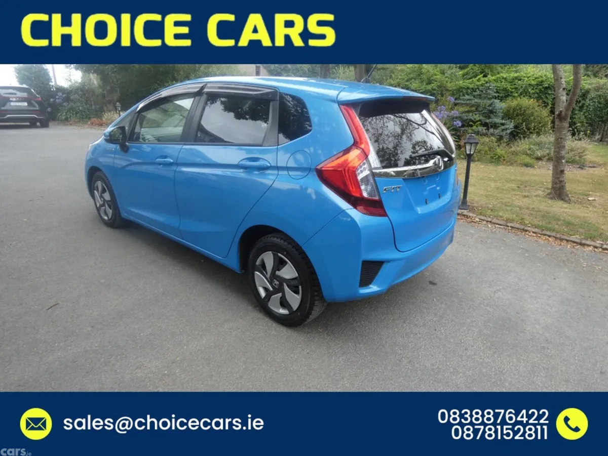 Honda Fit Hatchback, Petrol Hybrid, 2015, Blue