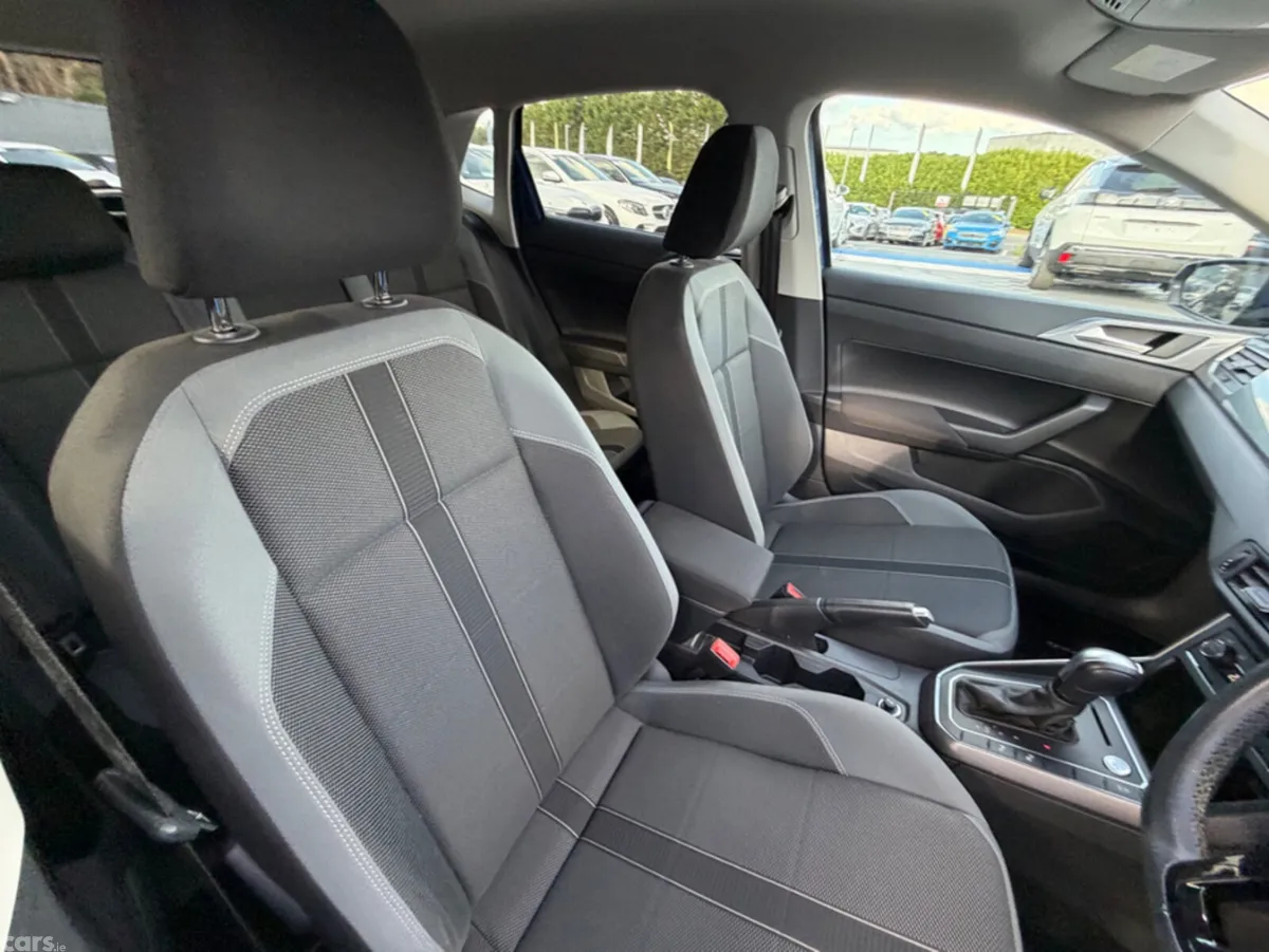 Volkswagen Polo Hatchback, Petrol, 2021, Blue