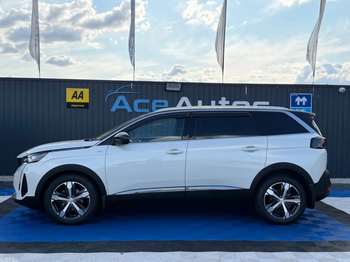 Peugeot 5008 SUV, Diesel, 2021, White