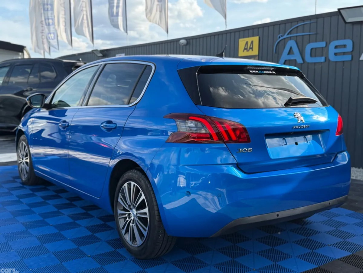 Peugeot 308 Hatchback, Diesel, 2021, Blue
