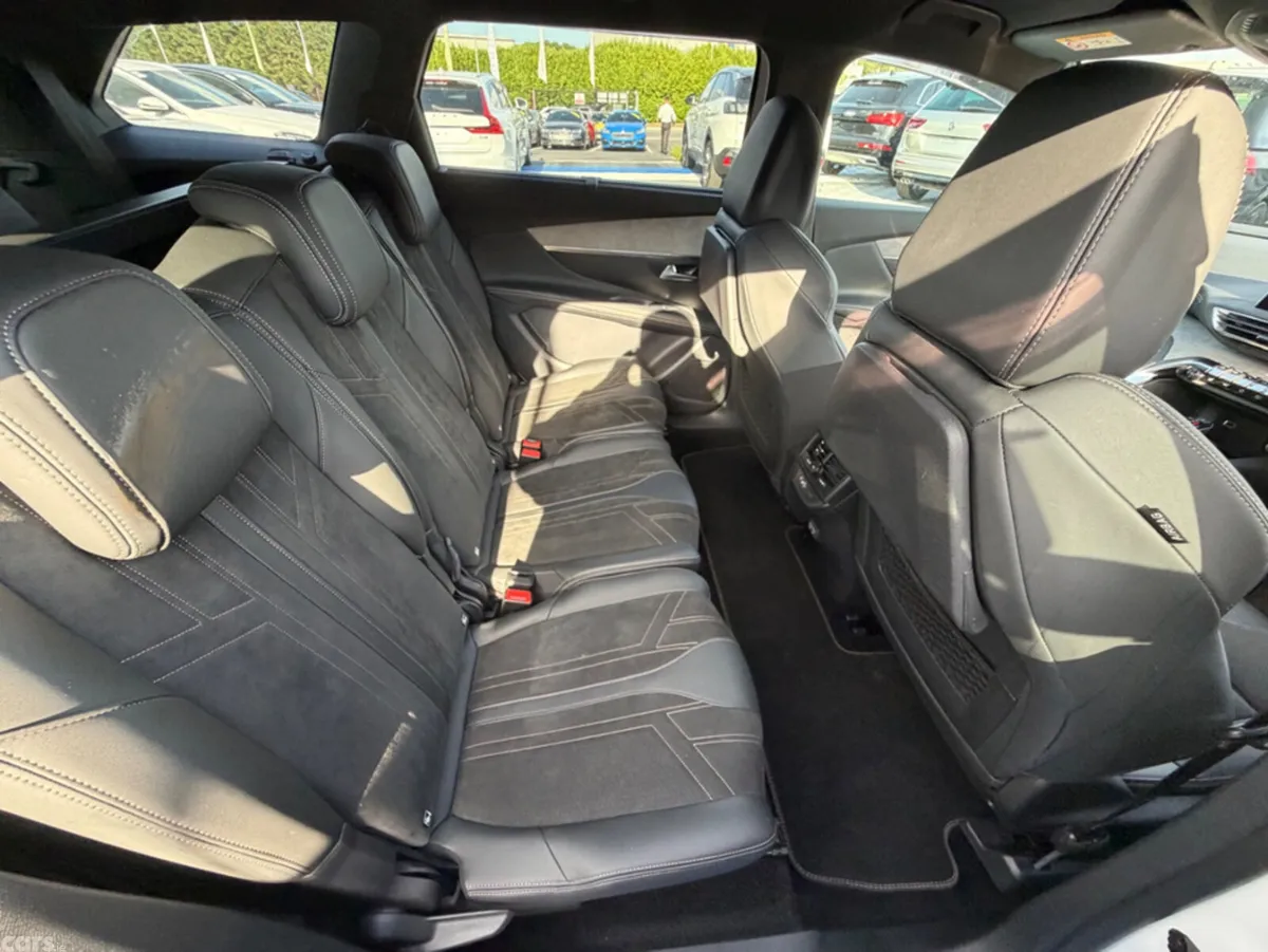 Peugeot 5008 SUV, Diesel, 2021, White