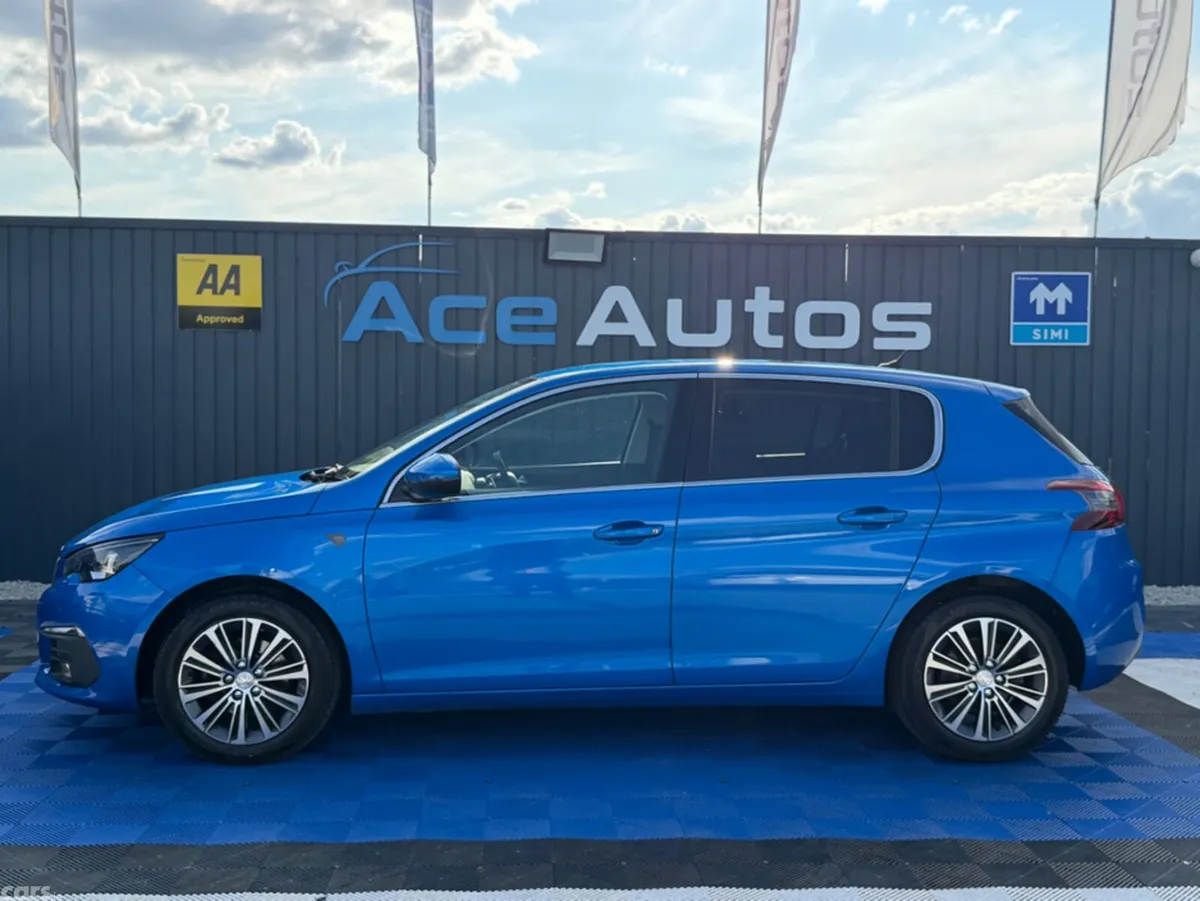 Peugeot 308 Hatchback, Diesel, 2021, Blue