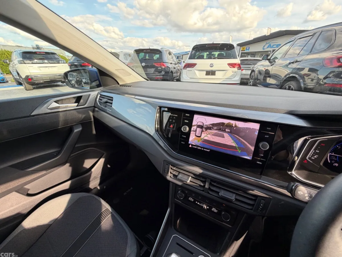 Volkswagen Polo Hatchback, Petrol, 2021, Blue