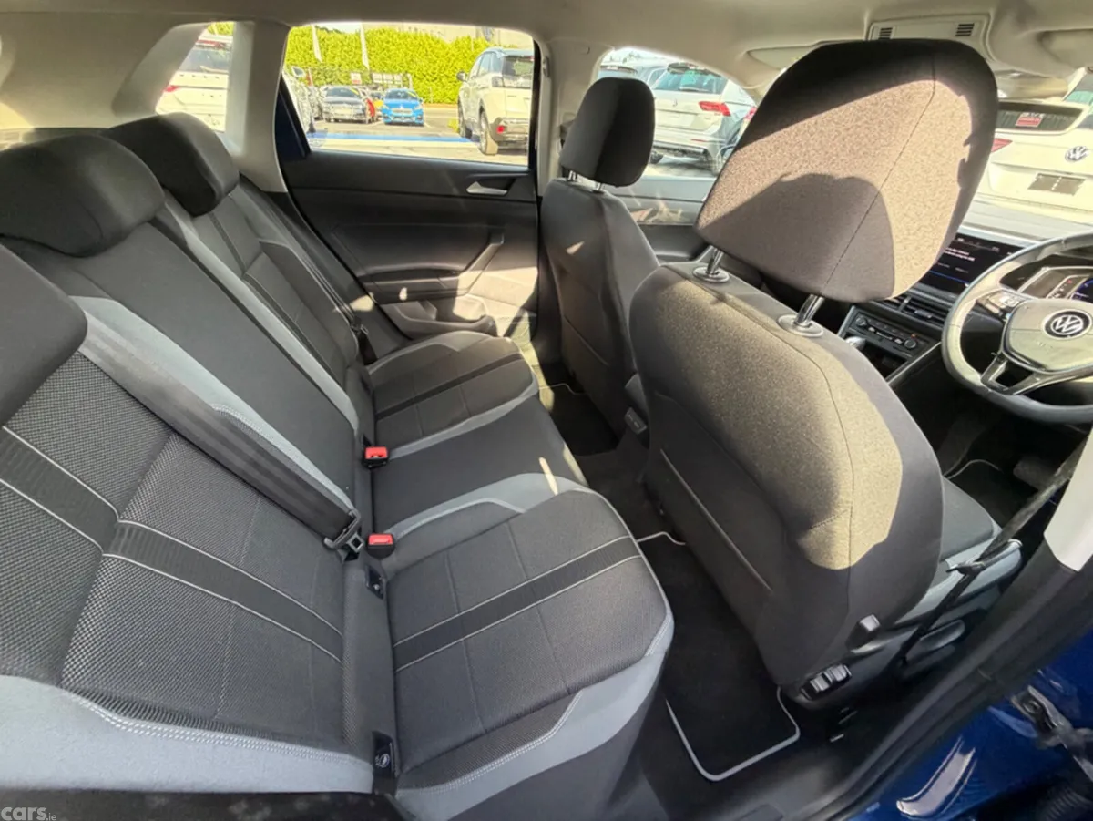 Volkswagen Polo Hatchback, Petrol, 2021, Blue