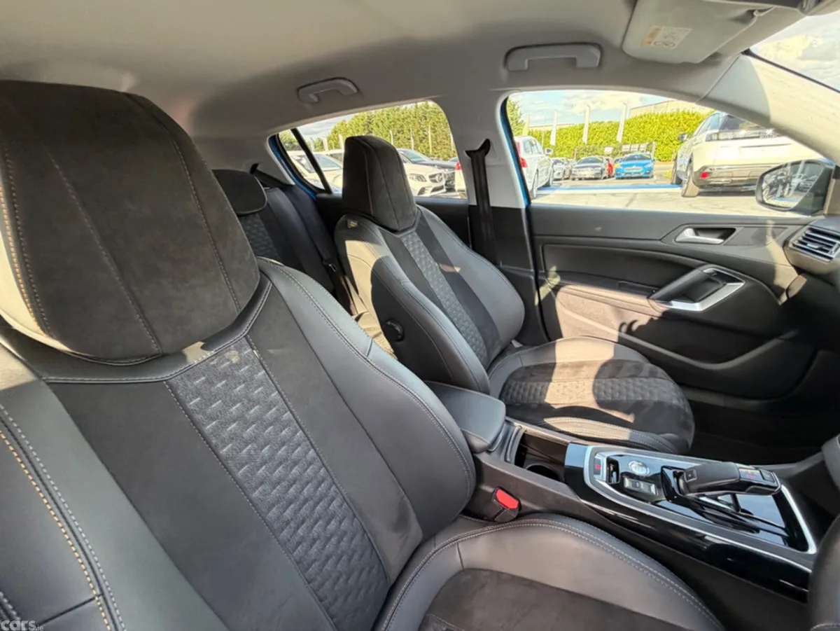 Peugeot 308 Hatchback, Diesel, 2021, Blue