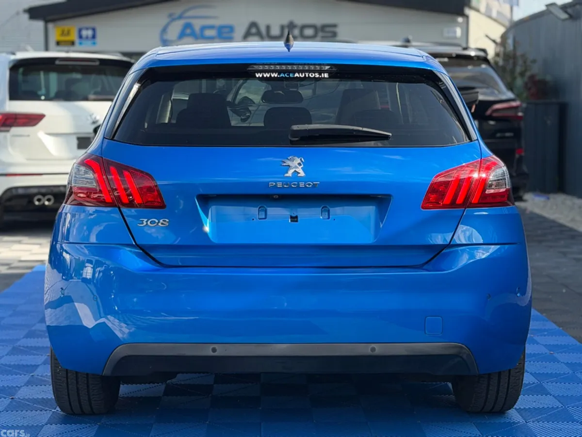 Peugeot 308 Hatchback, Diesel, 2021, Blue
