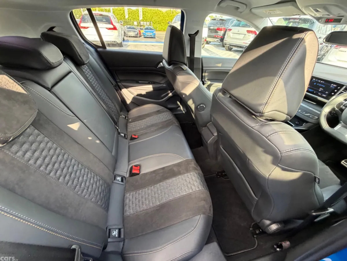 Peugeot 308 Hatchback, Diesel, 2021, Blue