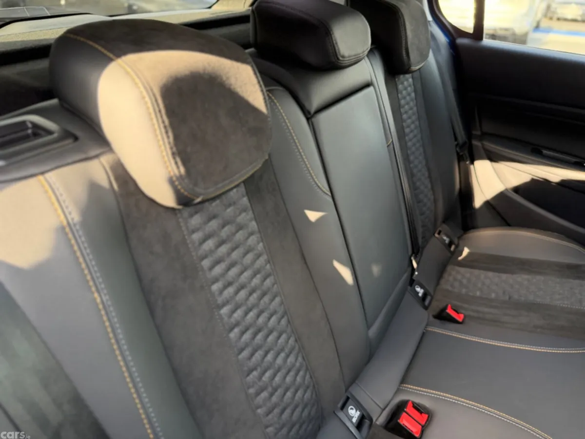 Peugeot 308 Hatchback, Diesel, 2021, Blue
