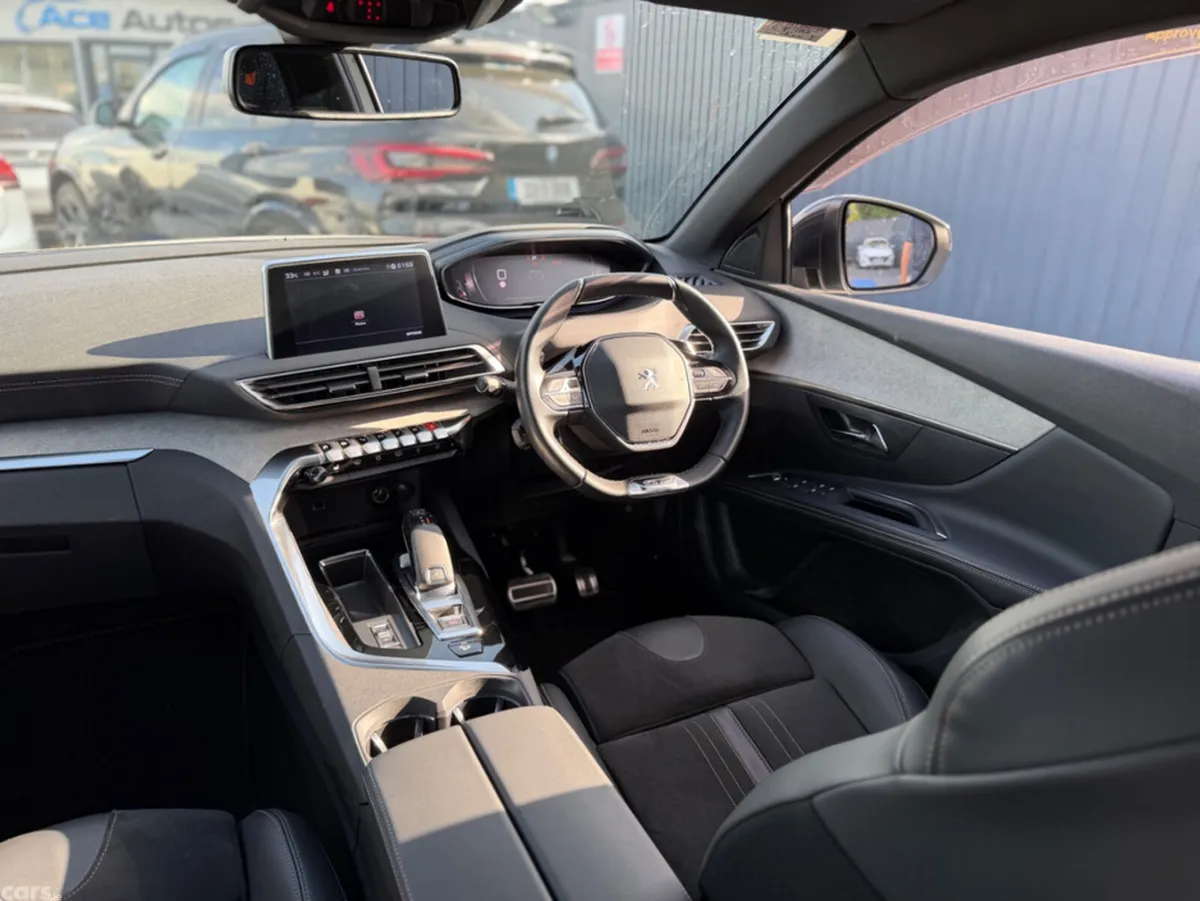 Peugeot 5008 SUV, Diesel, 2021, White