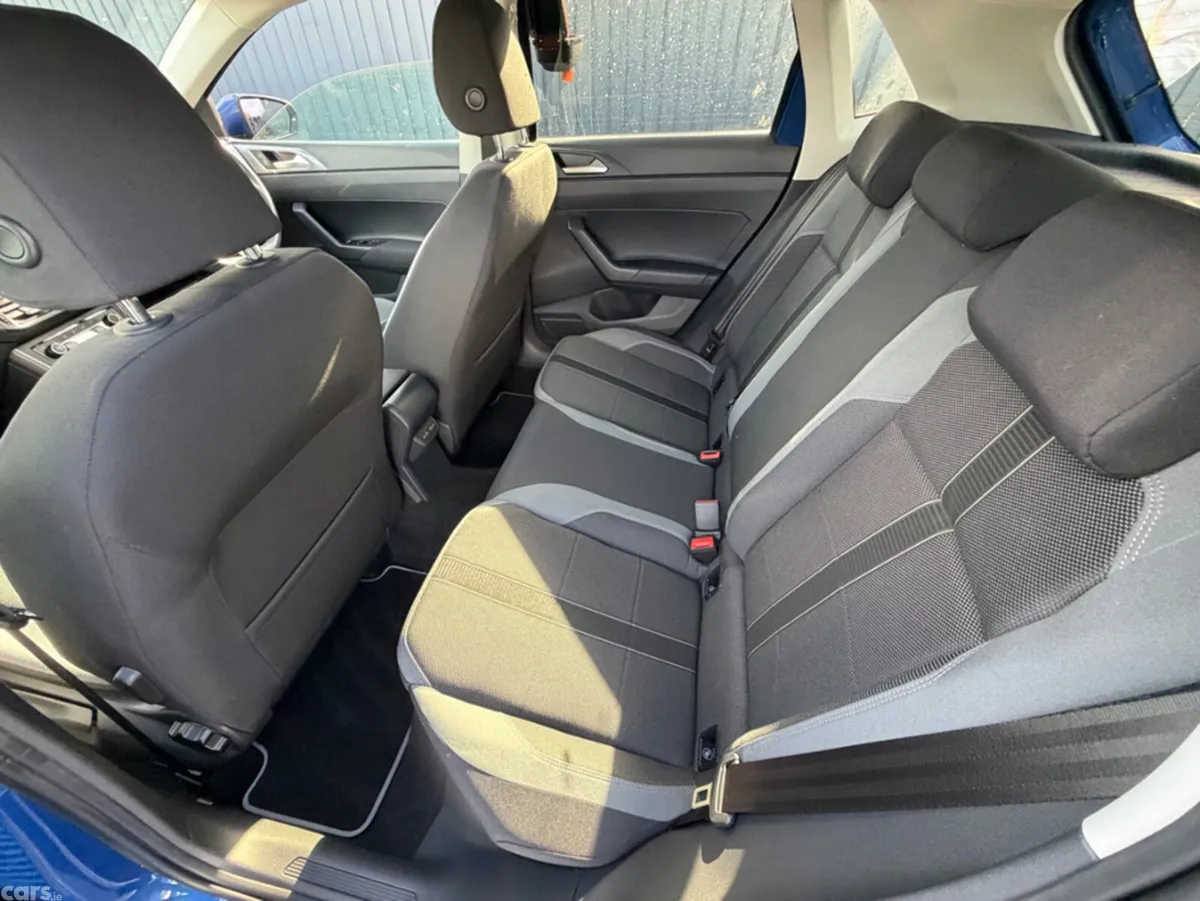 Volkswagen Polo Hatchback, Petrol, 2021, Blue