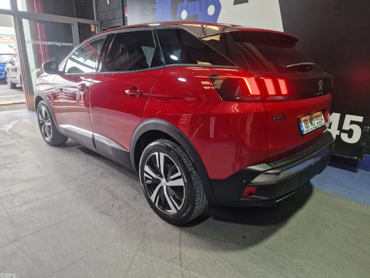 Peugeot 3008 Hatchback, Diesel, 2018, Red