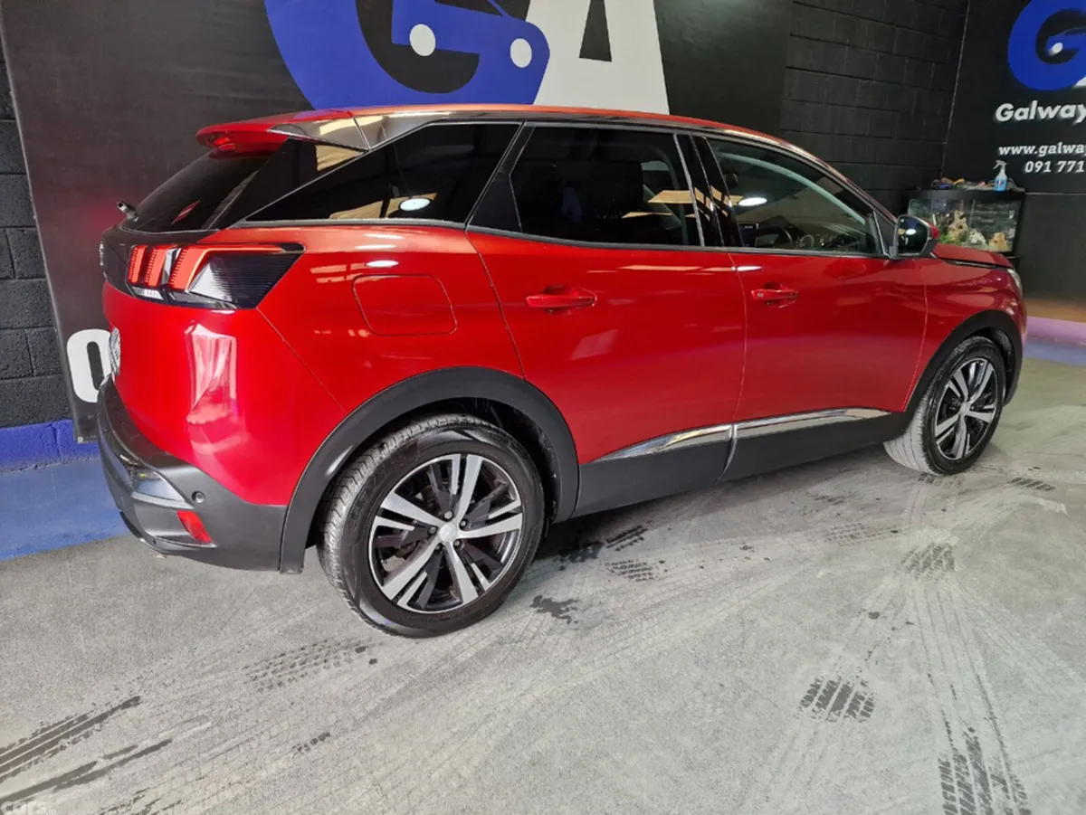 Peugeot 3008 Hatchback, Diesel, 2018, Red