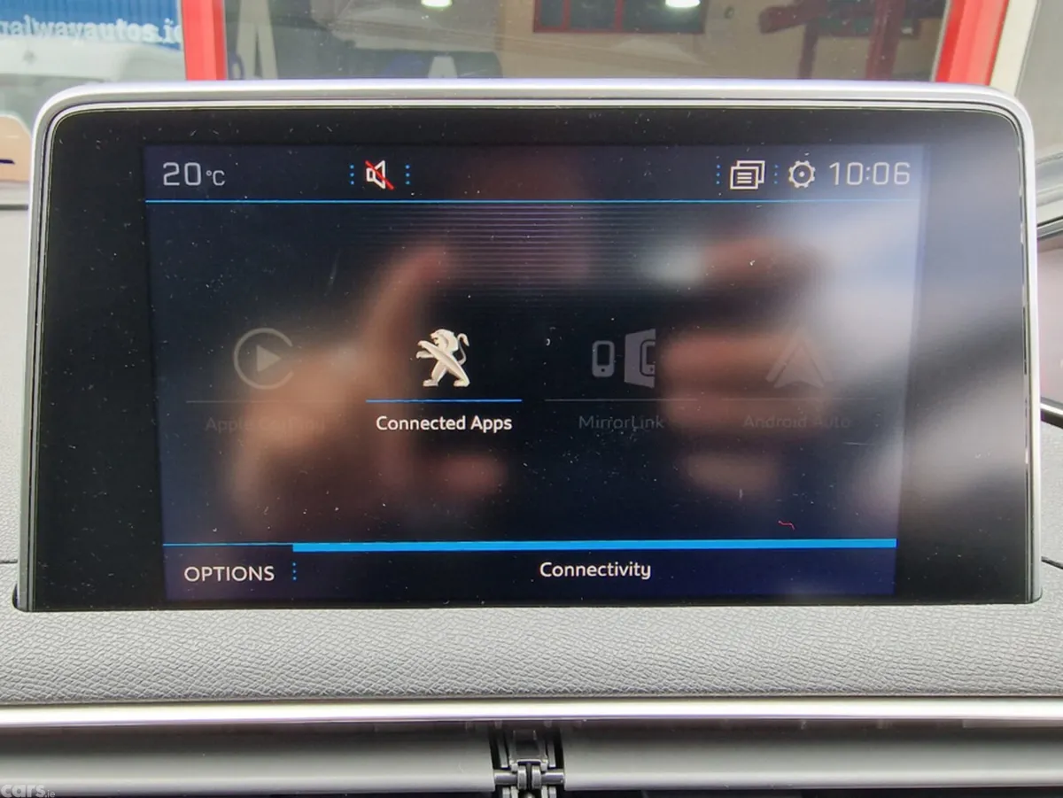 Peugeot 3008 Hatchback, Diesel, 2018, Red