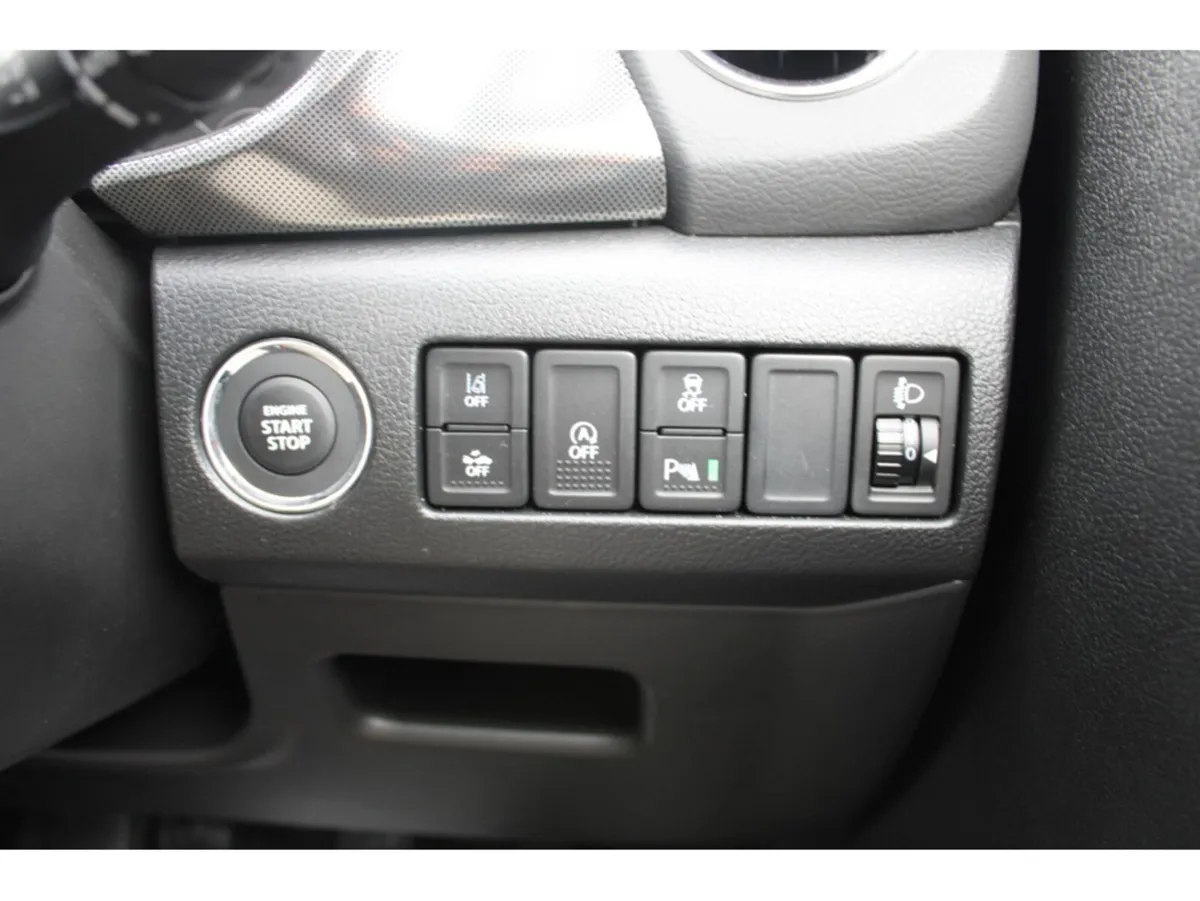Suzuki Vitara SUV, Petrol Hybrid, 2027, White