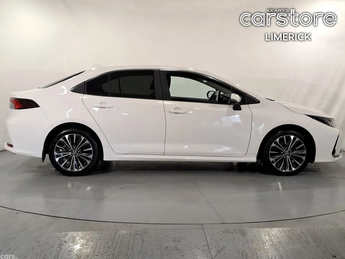 Toyota Corolla Saloon, Petrol Hybrid, 2023, White