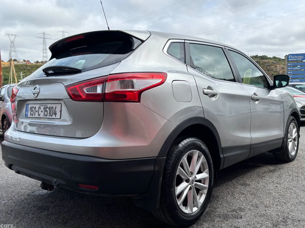 Nissan Qashqai Hatchback, Petrol, 2015, Silver