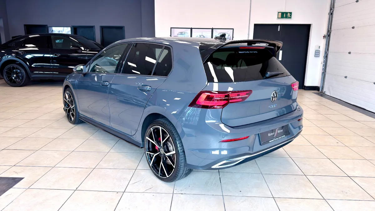 Volkswagen Golf Hatchback, Petrol Hybrid, 2023, Grey