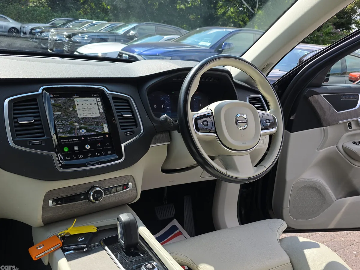 Volvo XC90 SUV, Petrol Plug-in Hybrid, 2023, Black