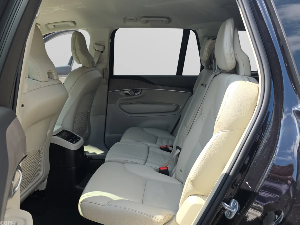 Volvo XC90 SUV, Petrol Plug-in Hybrid, 2023, Black