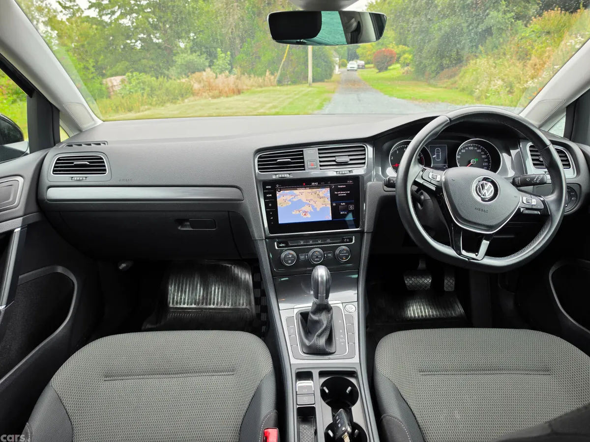 Volkswagen Golf Hatchback, Petrol, 2017, Black