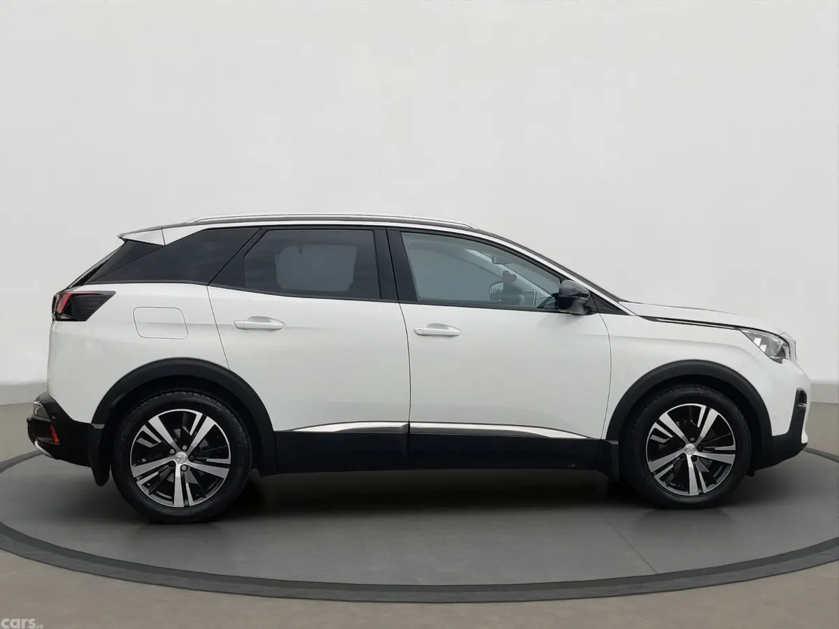 Peugeot 3008 MPV, Diesel, 2019, White