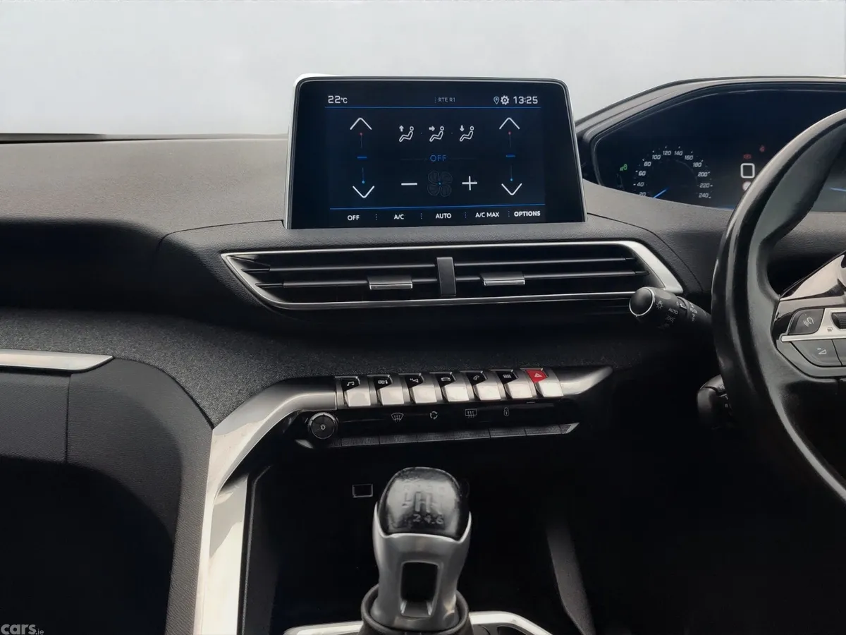 Peugeot 3008 MPV, Diesel, 2019, White
