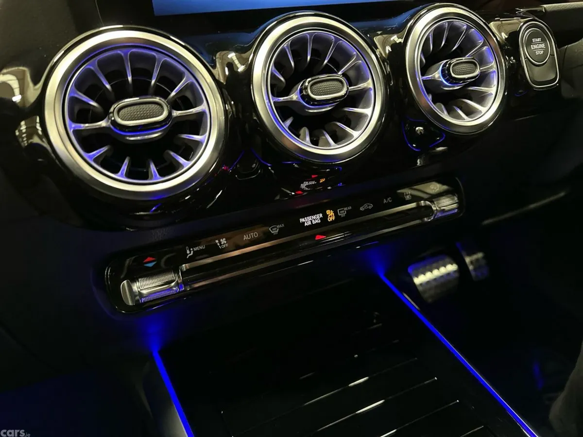 Mercedes-Benz GLA SUV, Petrol Plug-in Hybrid, 2025, White