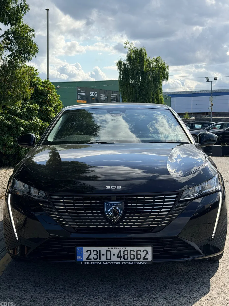 Peugeot 308 Hatchback, Petrol Plug-in Hybrid, 2023, Black
